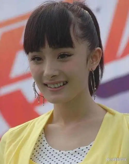 明星出道前对比照,有没有整容一目了然,网友:差距不是一般大