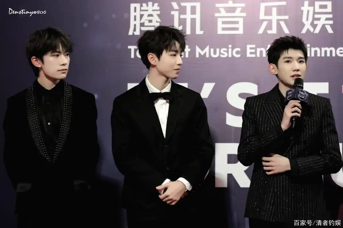 tfboys时隔多年再合体,三人拿球的样子一如当初,发言感人