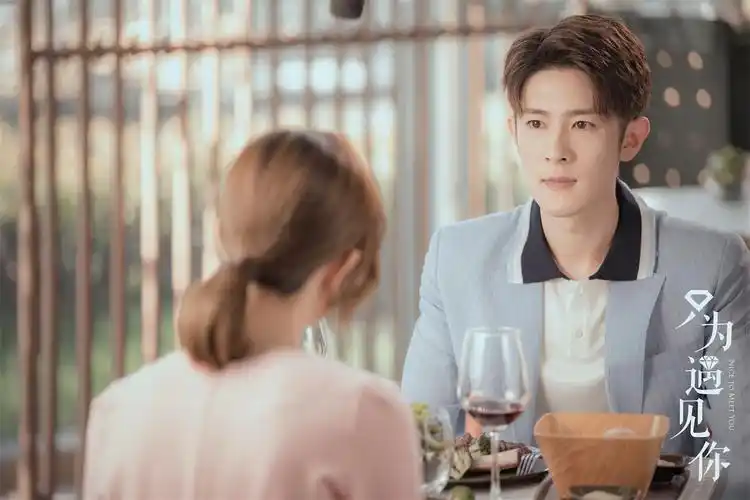 《只为遇见你》张铭恩文咏珊变身创业青年 汤梦佳今晚横刀夺"爱"