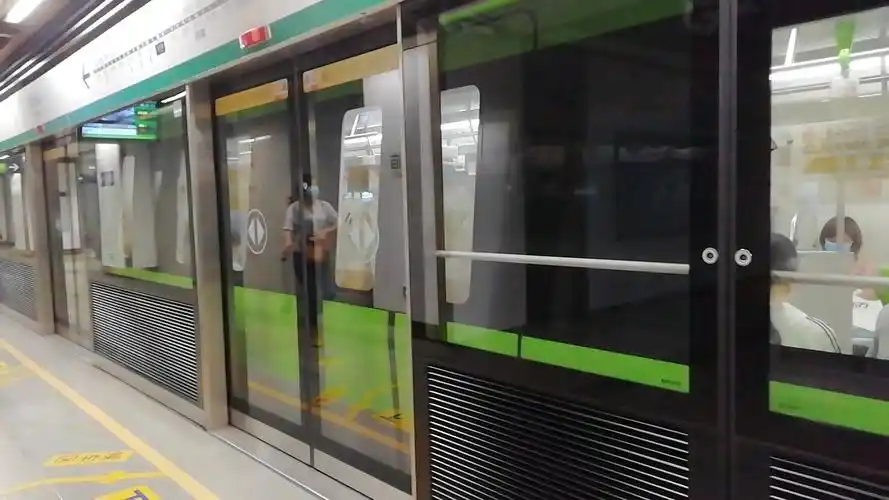 南京地铁3号线出夫子庙站