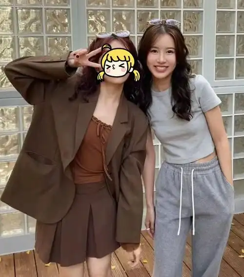 张子萱近照曝光,脸胖一圈更显幼态,穿露脐装秀蛮腰破怀三胎传闻|陈赫