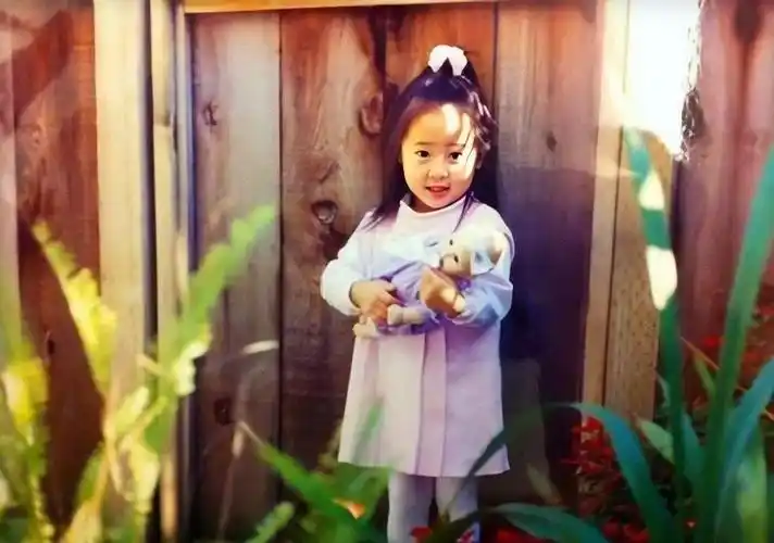 裴秀智裴珠泫宋慧乔好啦好咯明星们的童年照就推送到这啦岁月这把刀啊