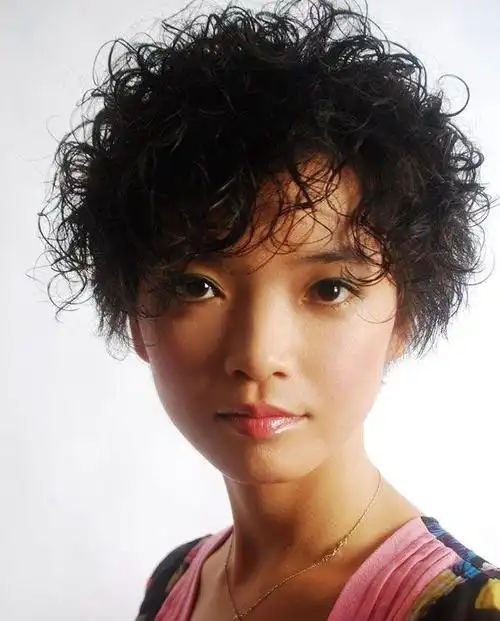 短发烫发小卷蓬蓬头