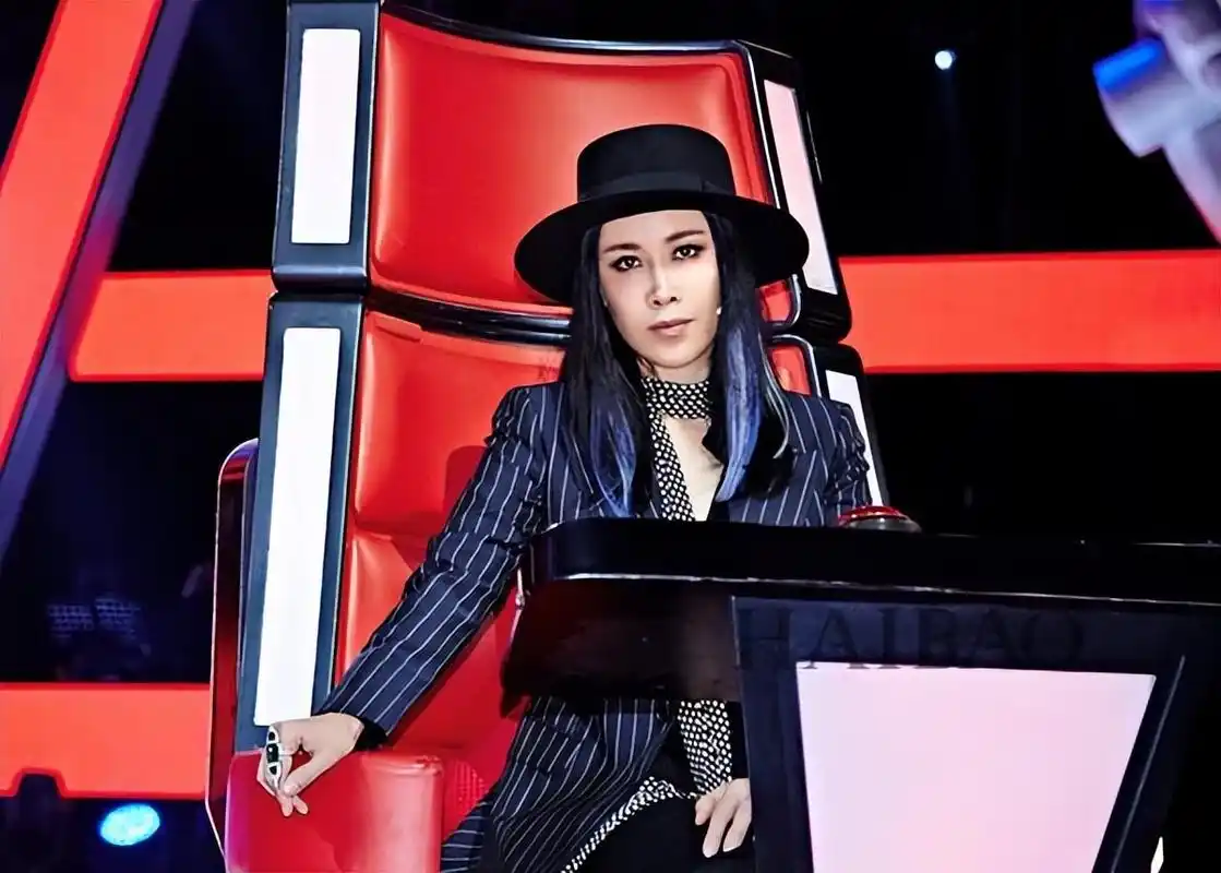 那辛个人资料情况(那英:和高峰相恋10年换不来婚姻,带着儿子嫁给孟桐