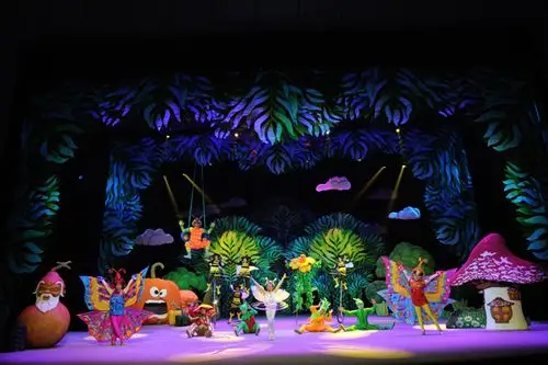 儿童杂技音乐剧《蔬菜总动员》海南演出再受好评