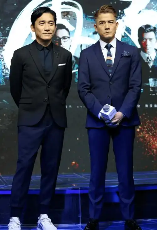 港圈的矮个天王个个身高不足1米7郭富城更是矮到离谱