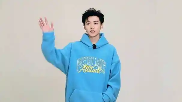 青年演员焉栩嘉