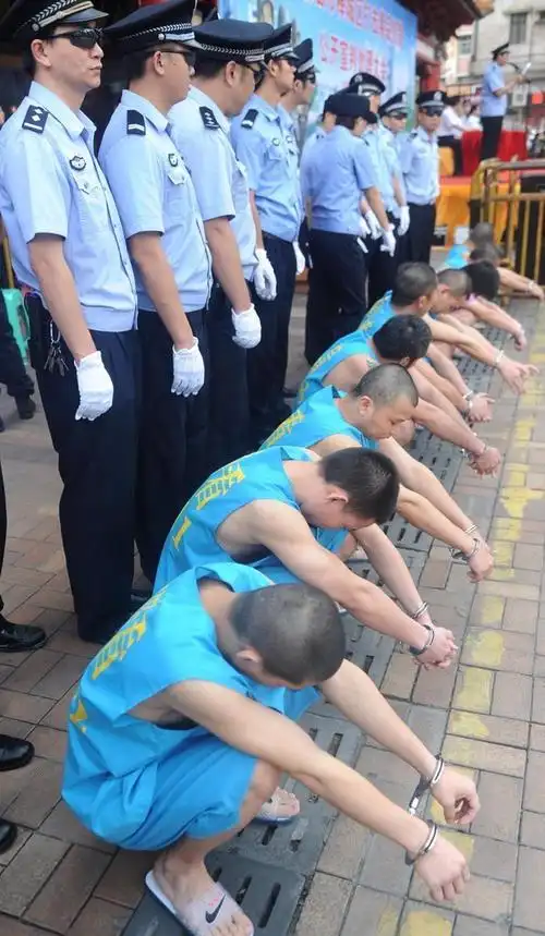 高清广东佛山举行打击毒品公开宣判处理大会