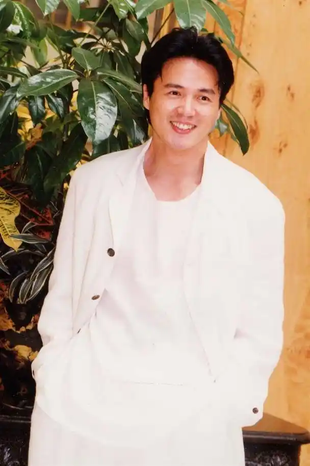 林瑞阳前妻曾哲贞单亲妈妈27年与林瑞阳离婚后未曾改嫁