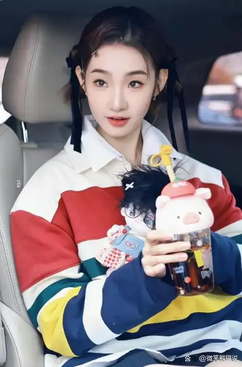 全女综艺来啦!戚薇李一桐张雨绮加盟,一整个职场精英女神范