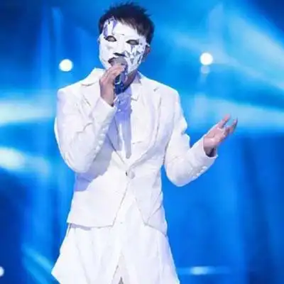 蒙面歌王李克勤演唱《忘记你我做不到》音乐