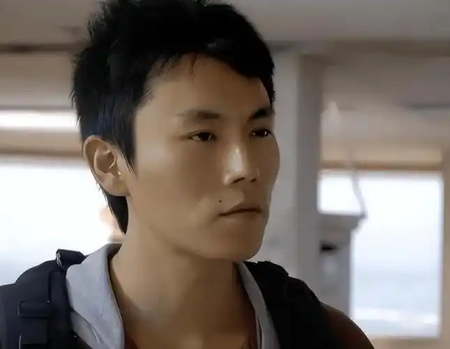 事实证明,娶了大自己十岁伊能静的秦昊,早已走上了另一条道路!