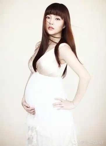 李小璐怀甜馨时孕照曝光,最美孕妈当之无愧