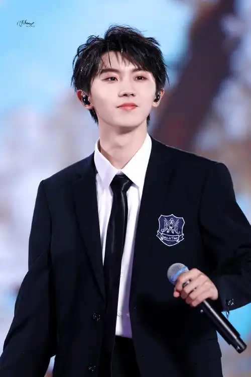 马嘉祺楼间楼演唱会##马嘉祺灿烂的花园