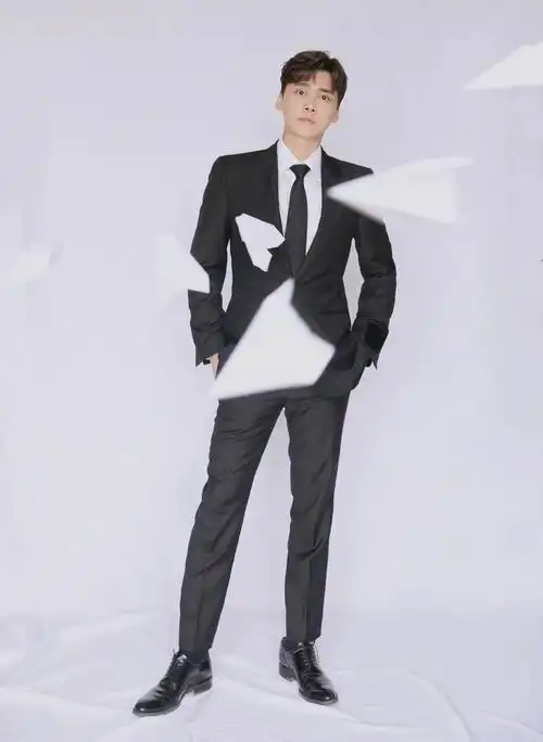 李易峰图片李易峰西服儒雅帅气写真