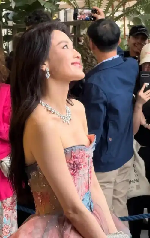 舒淇线下生图曝光!看清长相时,才明白为何说她是"大美人"