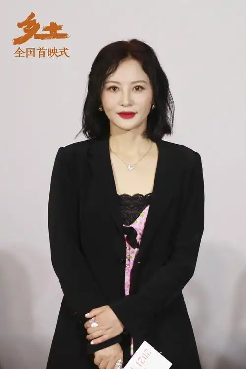 据悉,电影《乡土》将于近期上映,相信演员陶红一定会给大家带来精彩的