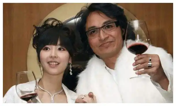 琼瑶剧男主马景涛,如今演绎实力强悍,更靠着独特的演技风格出名