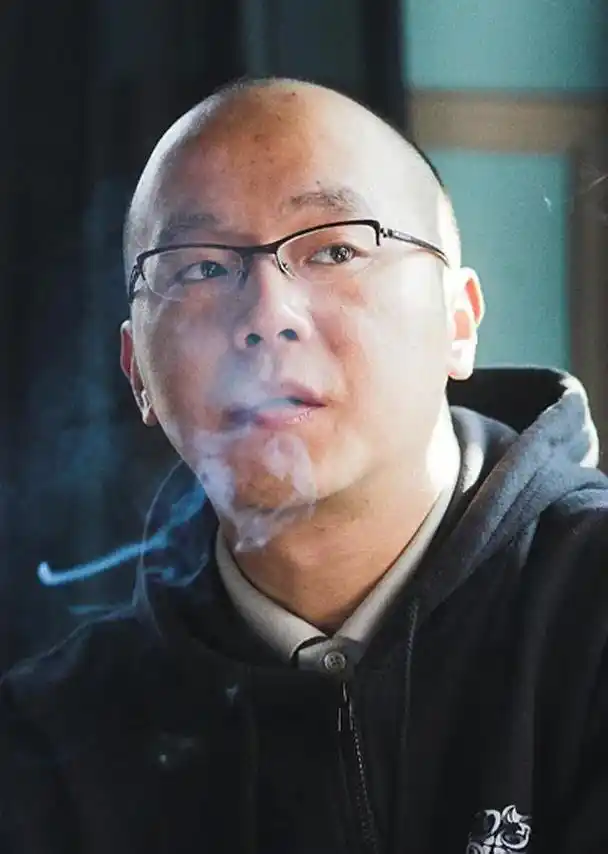 回顾窦唯:两段婚姻伤人伤己对不起两个女儿,用两份嫁妆承载父爱