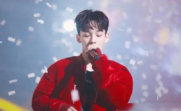 双标现场又一爱豆结婚粉丝欢呼雀跃金钟大是垫脚石