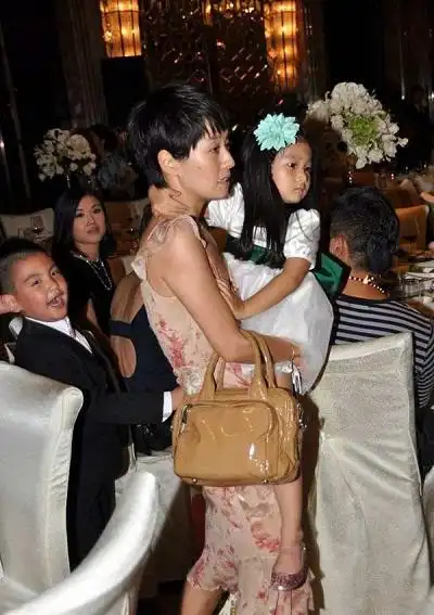 【图】马伊琍前夫的儿子是谁 因闺蜜背叛与管虎分手_大陆星闻_明星