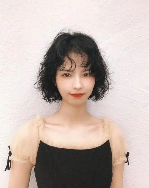 女发别乱剪,这才是当下最火发型17款,修饰头型还洋气