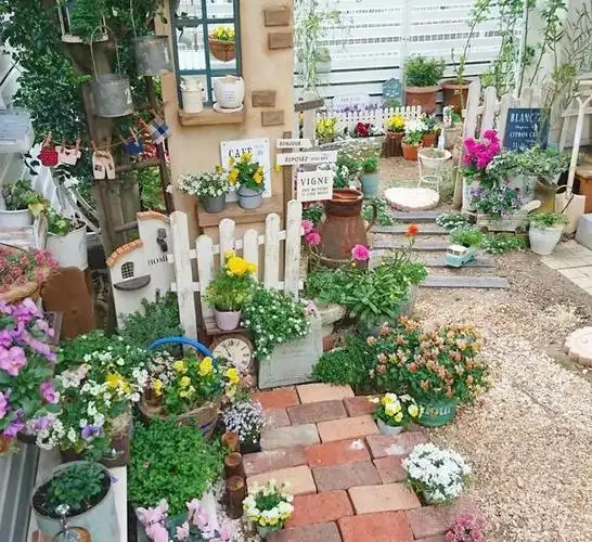 小花园的色彩与声音和气味一样对情绪也能产生奇妙的作用