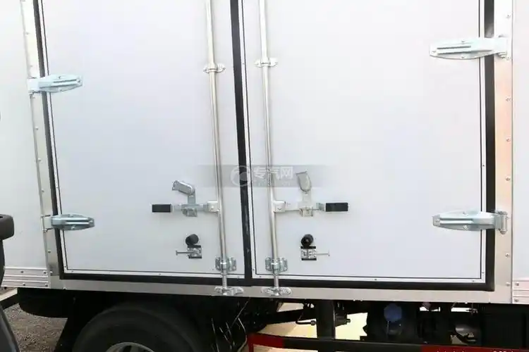 江淮康玲h3单排415米厢式货车车厢后门