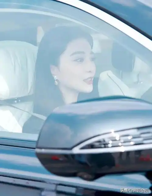 近日,范冰冰亮相北京车展,受"一汽红旗"之邀,为红旗高端款车_3/3页