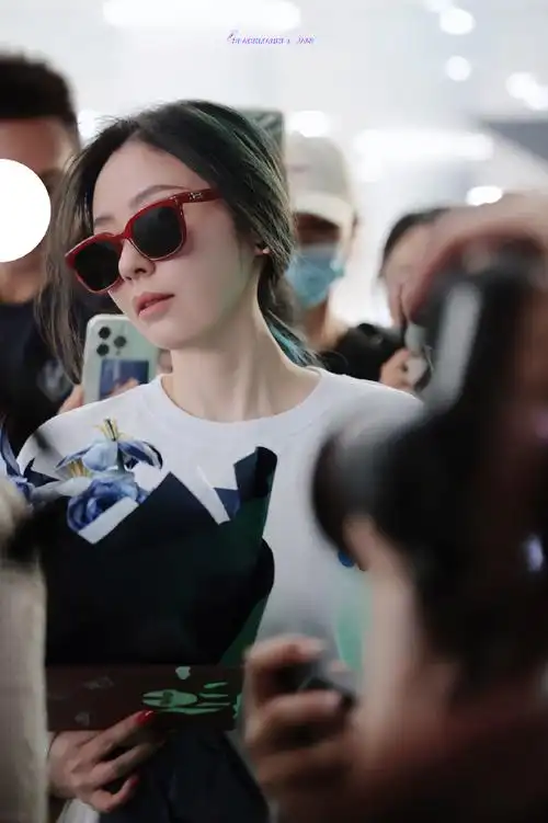 blackmarket_jane##张靓颖光2023巡回演唱会