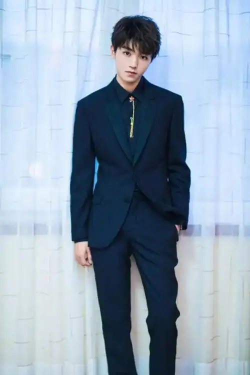 艺周爆米花颁奖礼王源撞衫郭德纲吴亦凡嘻哈style周冬雨变精灵