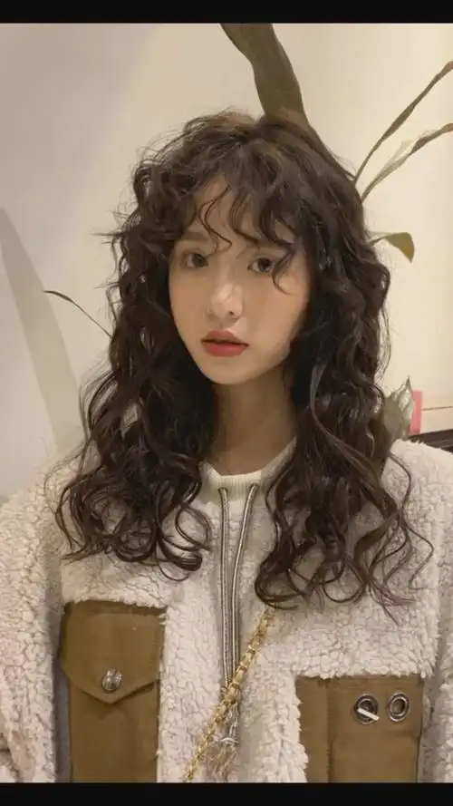 超流行羊毛卷泡面头,适合发量少的小姐姐