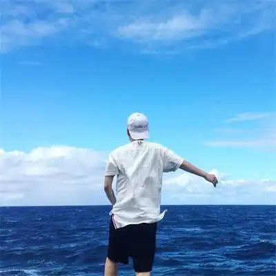 唯美男生背影头像图片无法言说的悲伤