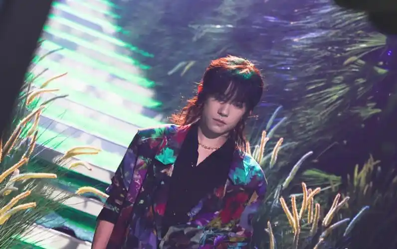 2021双十一易烊千玺立麦杀