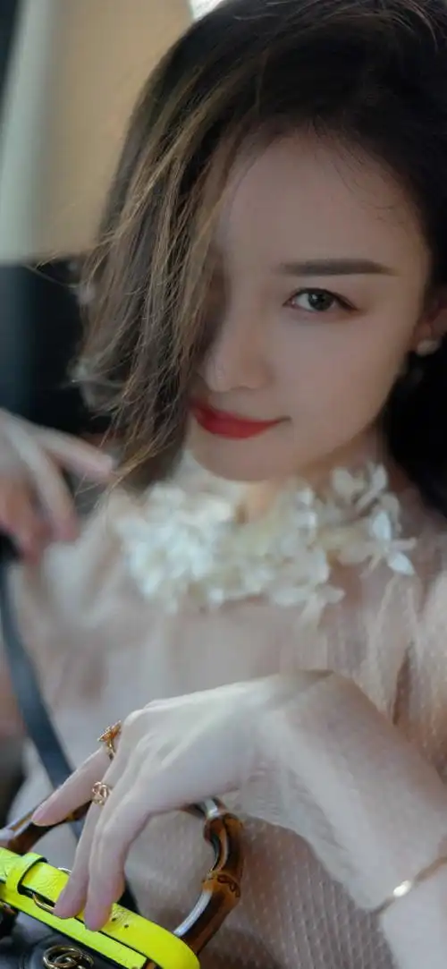 "倪妮"手机高清壁纸·原图上传,记得查看原图再保存.