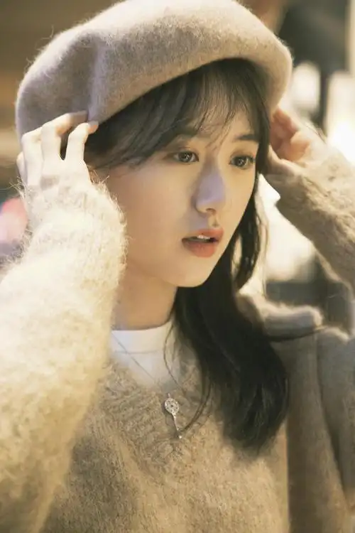 袁冰妍青春向前冲不论风雨艳阳顺利挫折只要珍惜青春年华那我们迎来的