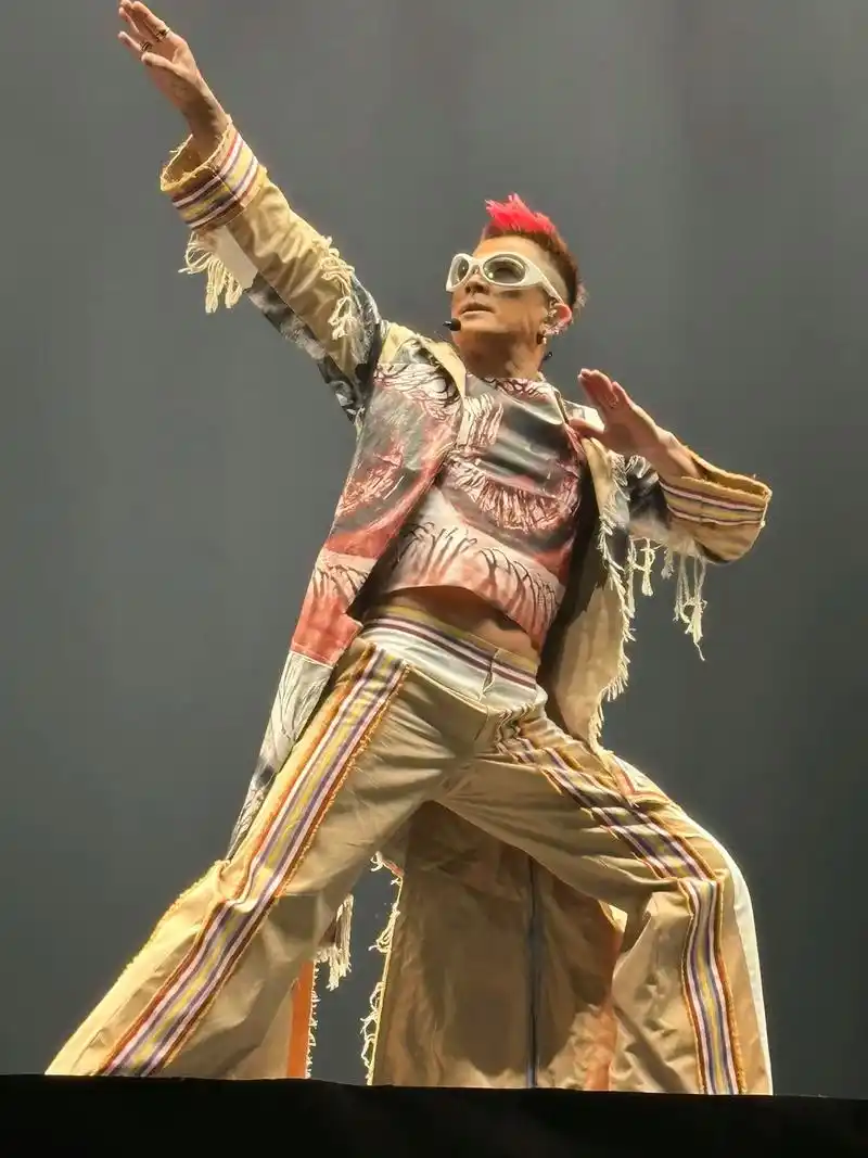 郭富城梦幻武林演唱会,你在舞台却离我那么近那么近.