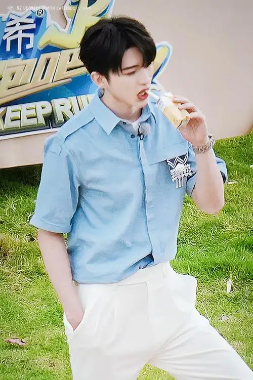 蔡徐坤奔跑吧丽水路透今天是很清新很元气的蔡学长啊