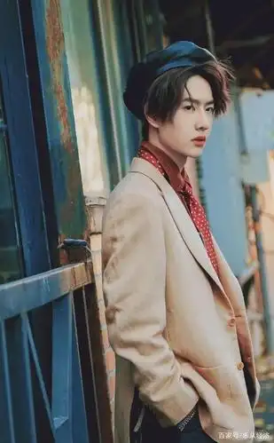 全能艺人王一博,魅力满满的高冷男神,简直太令人心动了!