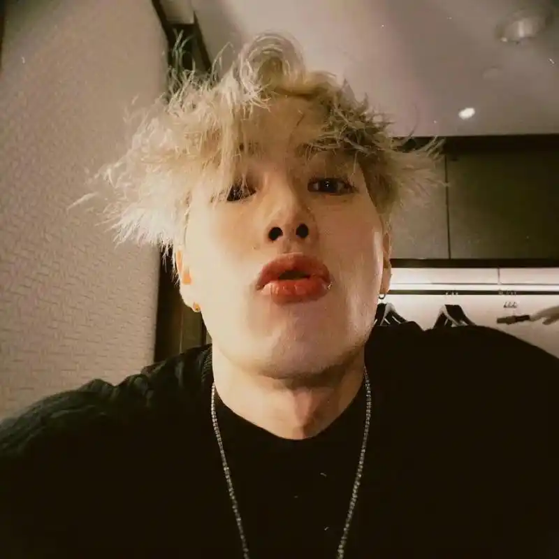 换头像咯宝子.#王嘉尔#刘亦菲#张译#明星头像#图文伙伴计划 - 抖音