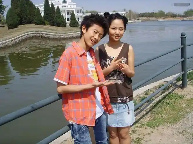 杨紫张一山同框牵手,家有儿女重聚北京春晚,被赞画面太温馨