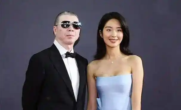 刘亦菲和杨采钰,都是陈金飞力捧的女星,境遇却大不相同!