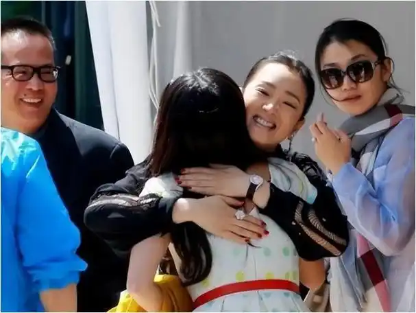 张艺谋之子张壹男大揭秘十岁方知父母情优秀姐姐压力山大