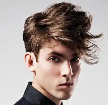 男生长头发有哪些 男生时髦衬着长发发型