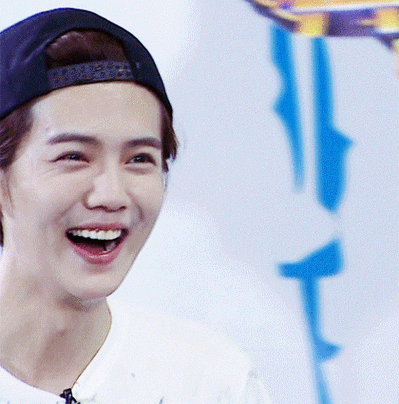 鹿晗gif开心gif我没听错吧gif惊呆gif