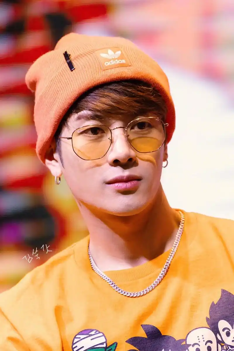 永登浦签售,王嘉尔高清饭拍图7p! 亲亲我的宝贝啾咪啾咪!  〔 cr.