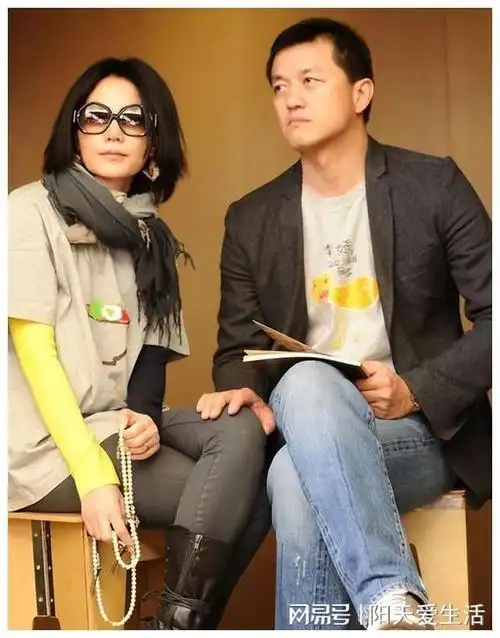 窦靖童我妈是王菲我爸是窦唯我不敢恋爱结婚