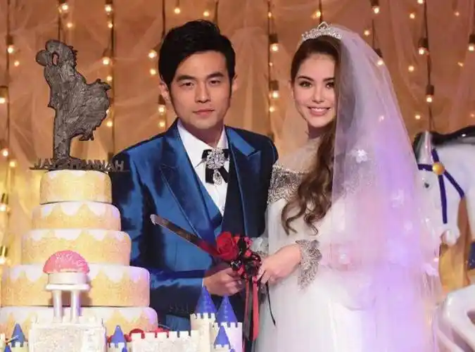 周杰伦重游和侯佩岑恋情曝光地还带儿子逛曾称再也不去代官山