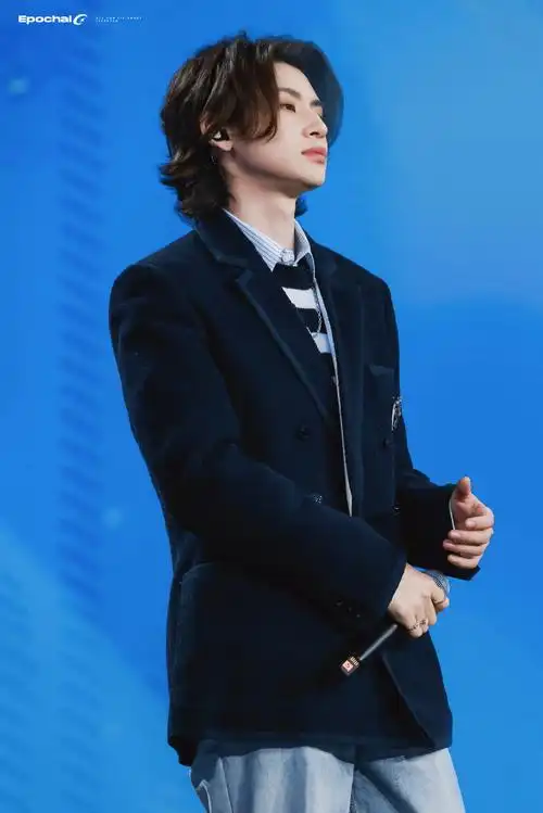 小鬼王琳凯超话9615#小鬼把更多时间花在音乐上#    721599