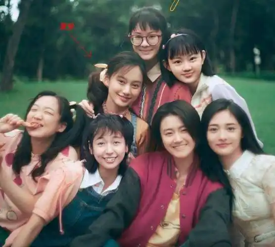 电视剧已经播出的只有一部,由张译,黄志忠主演的《光荣时代》,夏梦在